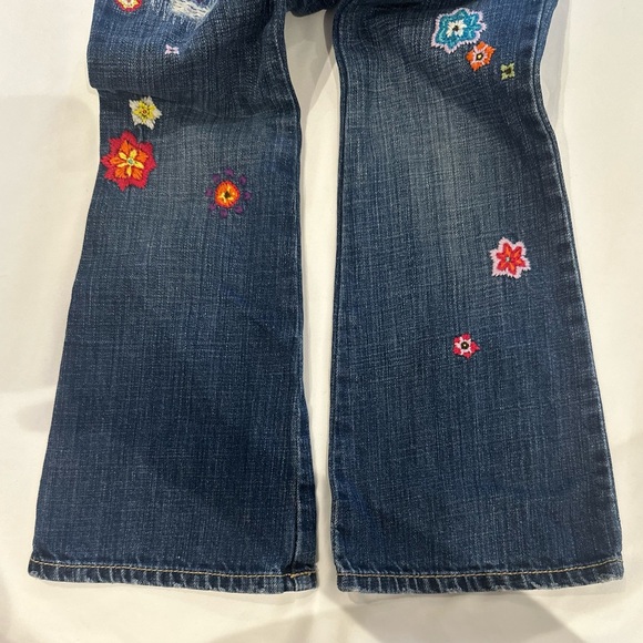Lovely thick denim floral embroidered flared jeans - Picture 9 of 10